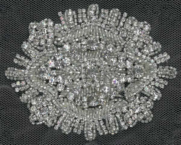 CRYSTAL BEADED MOTIF (SOLD SINGULARLY) WHITE